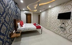 Oyo 88521 Hotel Swagstay